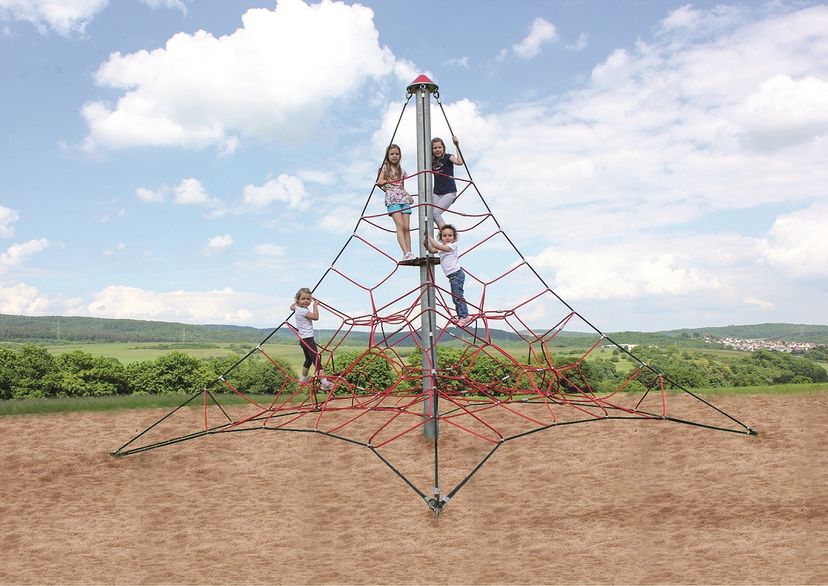 Seilpyramide SPIDER 4 mit 4 Abspannungen
