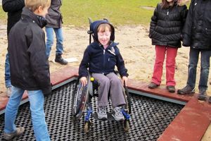 „Rolli“ trampoline for wheelchair users