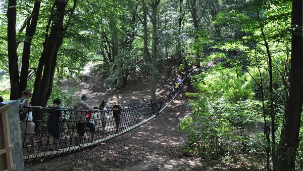Eine neue Hängeseilbrücke der HUCK Seiltechnik
