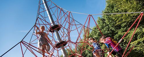Spielen auf dem Pausenhof - mit HUCK Seiltechnik