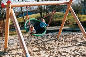 Schaukelgestell aus Douglasie, Aufhängehöhe 2,00 m