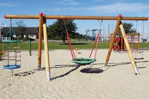 Douglas fir swing frame