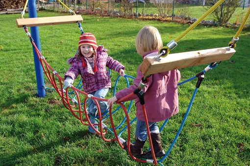 Schlaufenbrücke "Fun-Parcours" - Robinie