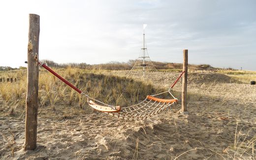 Müssen Spielgeräte immer nur bunt sein?