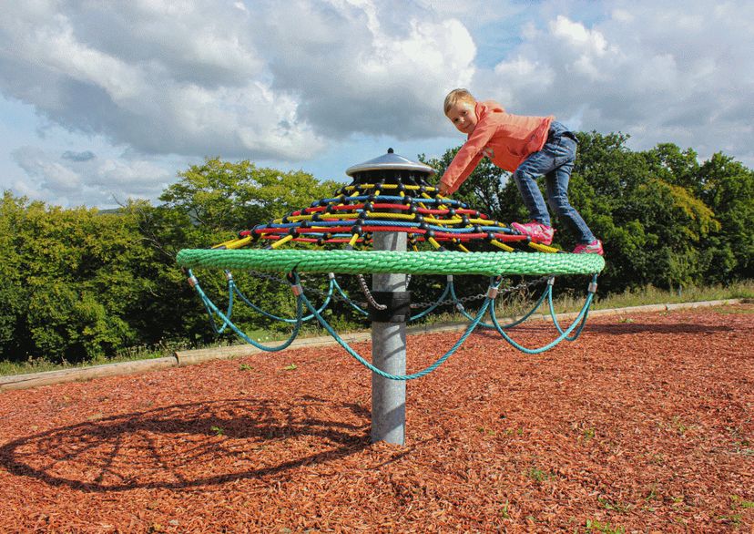 Mushroom carousel, with steel mast