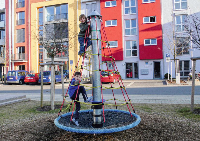 Spiral carousel