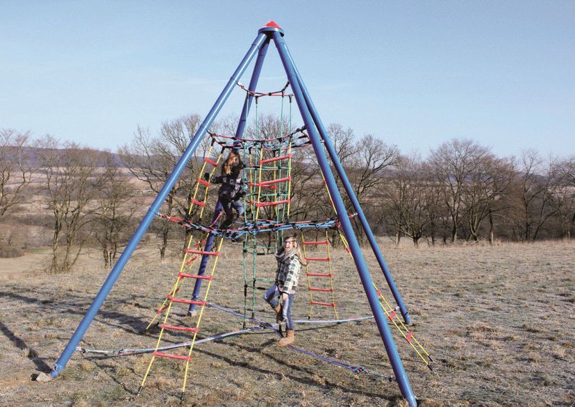 Midi climbing teepee