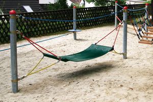 Rubber hammock, for robinia posts