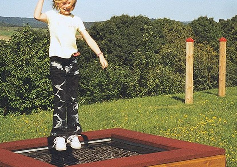 Mini-Trampolin zum Aufstellen mit hochwertiger Holzverkleidung