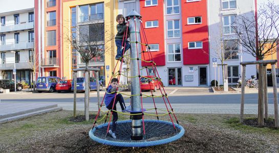 Spiral carousel